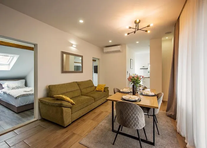 Appartement I & J *